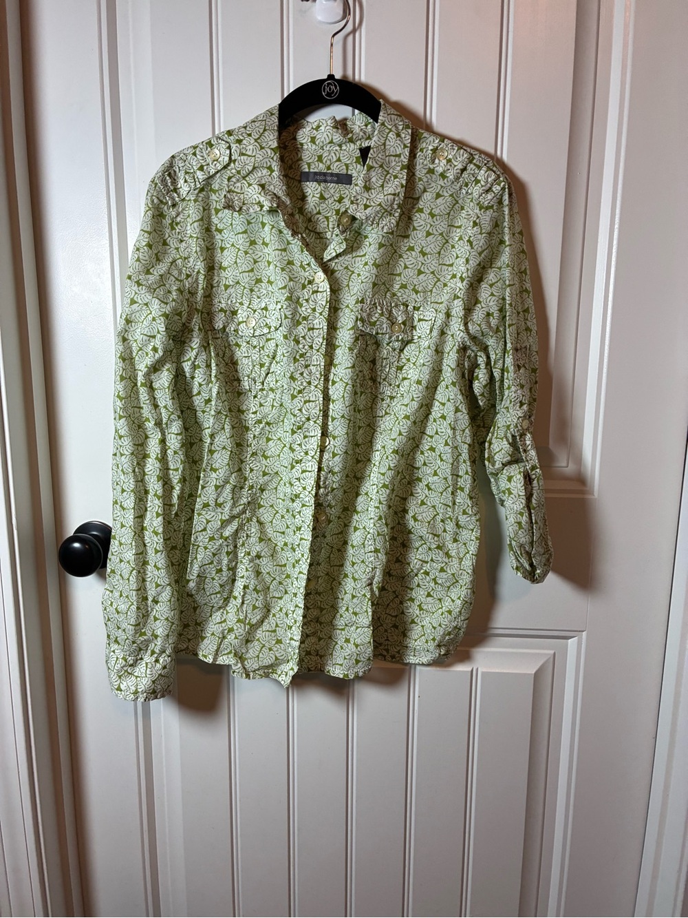 Liz Claiborne Light Green Floral Print Button-Down Shirt